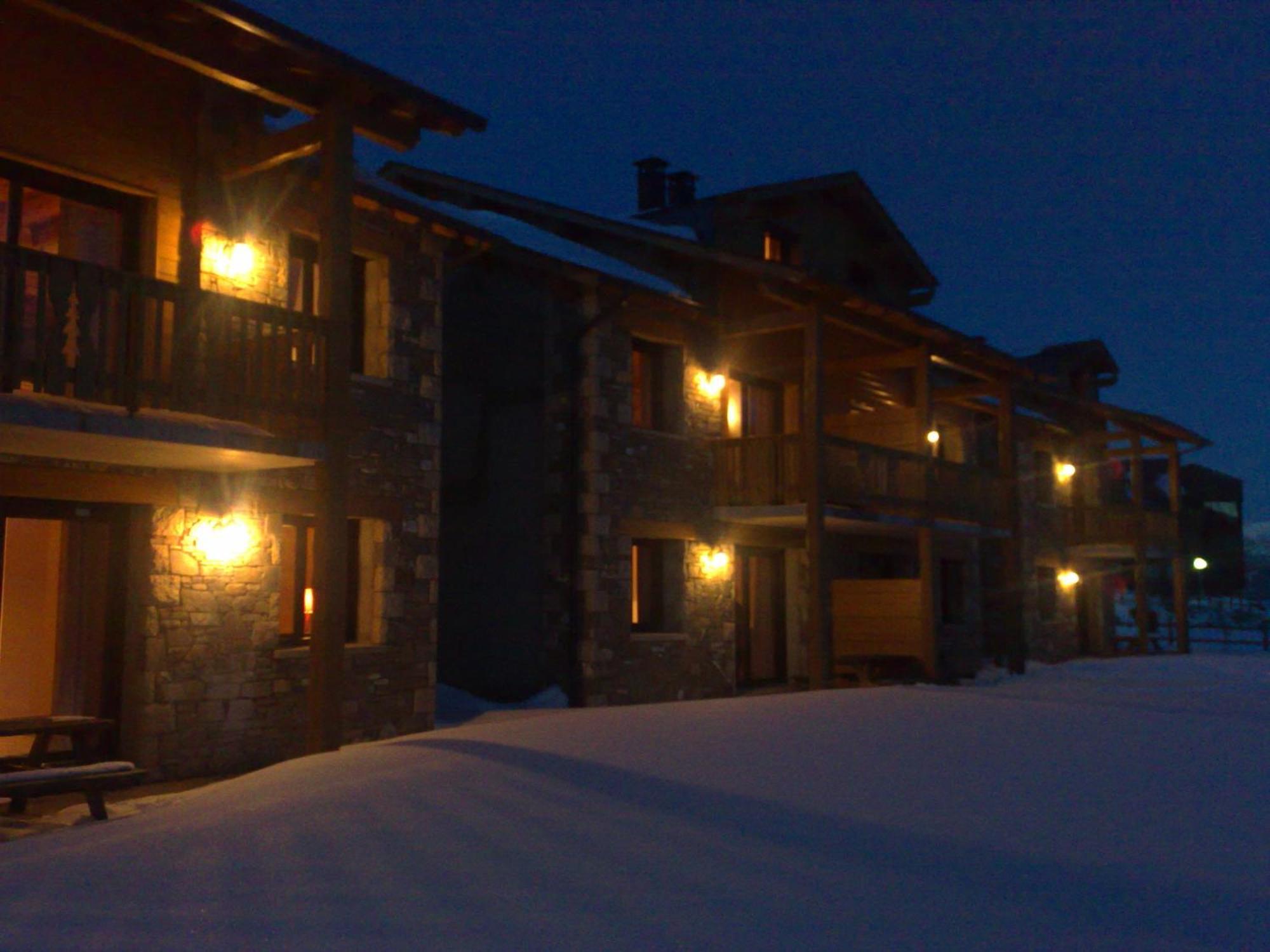 Aparthotel L'Etoile Du Berger Les Angles  Exterior foto